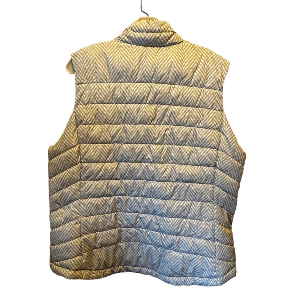 Gap Puffer Vest - Picture 3 of 5